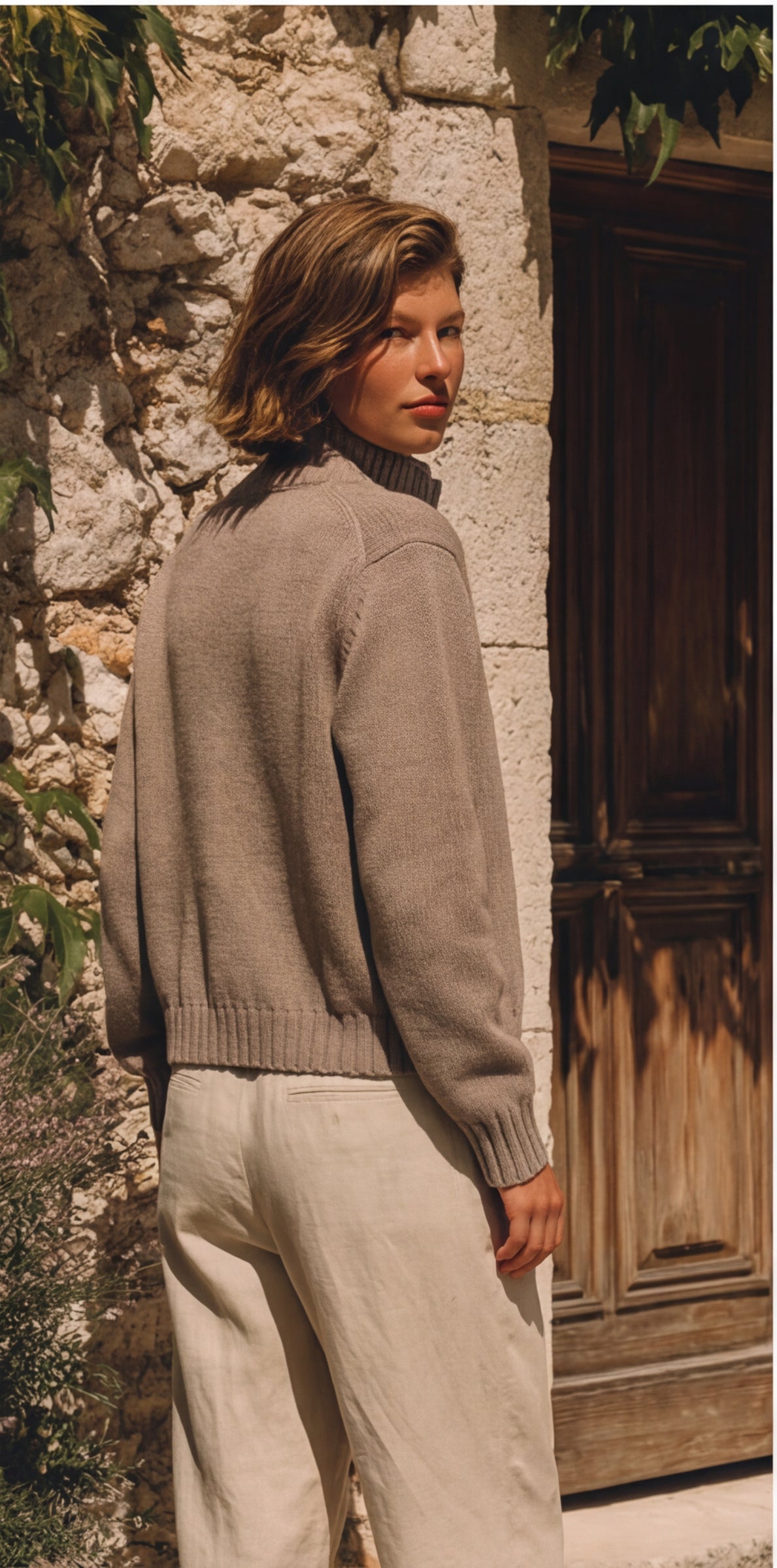 Vitnage Mock Neck Zip-up Cardigan