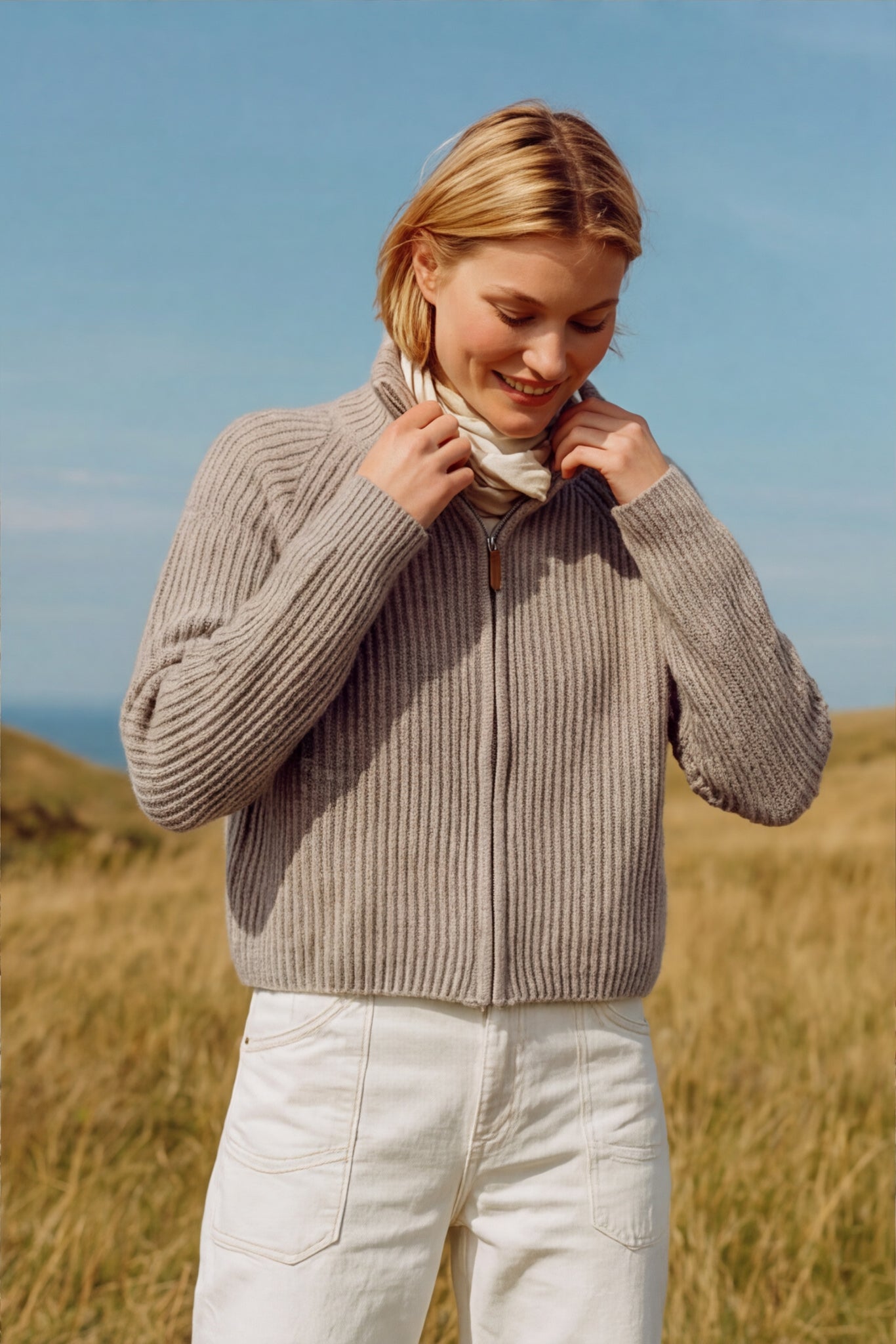 Fine Wool Turtleneck Zip Cardigan